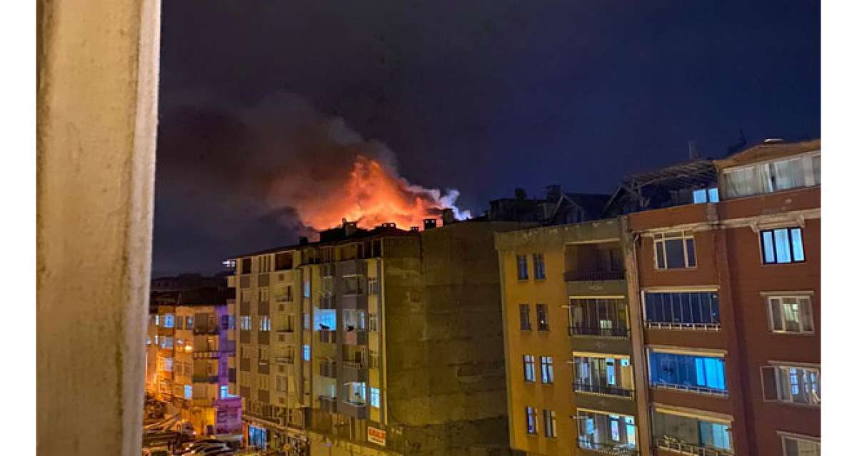 Ordu'da çatı yangını: 2 kişi dumandan etkilendi