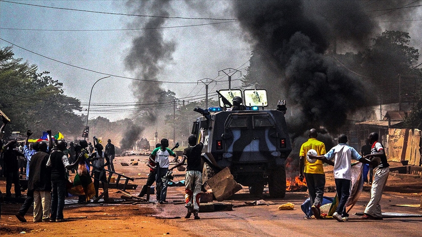 Orta Afrika Cumhuriyeti seçim öncesinde savaş alanına döndü