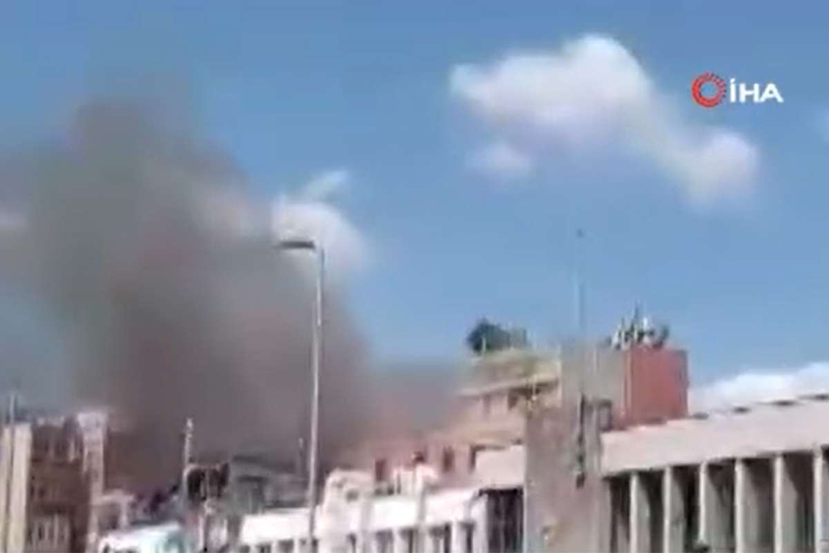 Ortaköy'de otelde yangın: Dumanlar Anadolu yakasından görüldü