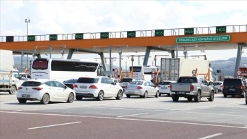 Osmangazi K&ouml;pr&uuml;s&uuml;'nde bayram tatili nedeniyle yoğunluk oluştu