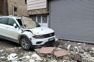Osmaniye'nin Düziçi ilçesinde çöken binadan bir yaralı çıkartıldı