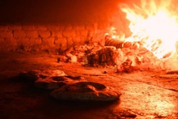 Osmanlı’dan günümüze uzanan Anadolu’nun pizzası 'yağ somunu'