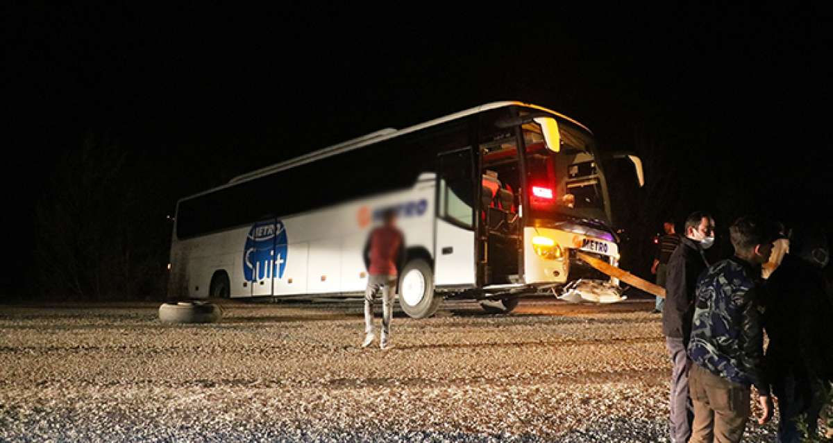 Otobüs önce yanlış yola girdi, sonra yolcuları ile mahsur kaldı