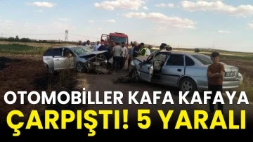 Otomobiller kafa kafaya çarpıştı! 5 yaralı