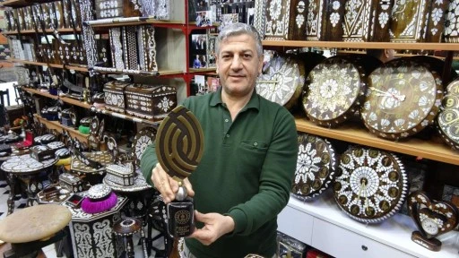 Padişah mesleğini yaşatan Gaziantepli ustaya 'Yaşayan İnsan Hazineleri' &ouml;d&uuml;l&uuml;
