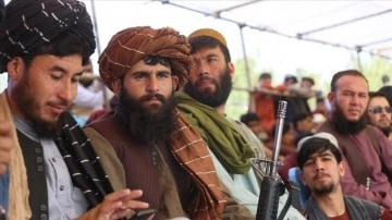 Pakistan Başbakanı Han, ABD'nin Taliban yönetimini er ya da geç tanıyacağını söyledi