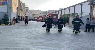 Pamuk fabrikasında yangın: 1 itfaiye eri öldü, 9 kişi yaralandı