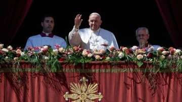Papa Paskalya mesajında uluslararası topluma dünyadaki çatışmalara son vermeleri çağrısı yaptı