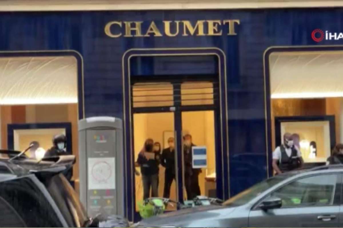 Paris'teki ünlü kuyumcuya soygun şoku: 2 milyon euro'luk mücevher çalındı
