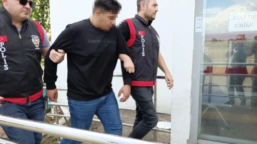 Pastaneye atılan pimi çekilmemiş bombanın yeni görüntüleri ortaya çıktı