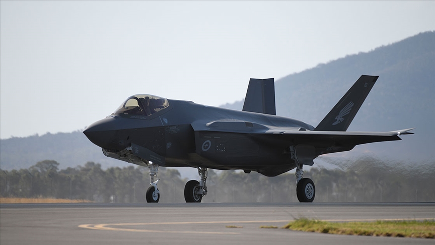 Pentagon F-35'lerin tam kapasite seri üretim kararını askıya aldı