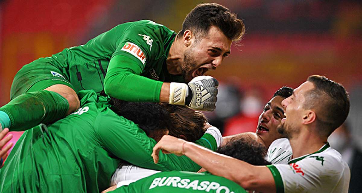 PFDK, Bursaspor kalecisi Ataberk Dadakdeniz'e 2 maç ceza verdi