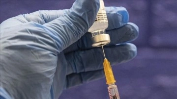 Pfizer-BioNTech, 3. doz Kovid-19 aşısının ABD'deki tüm yetişkinlere uygulanması için onay isted
