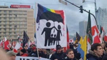 Polonya Adalet Bakanı Ziobro: LGBT saldırganlığın simgesidir