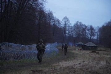 Polonya'da sınırı kaçak geçen 50'den fazla göçmene gözaltı