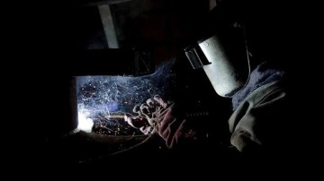 Reel Kesim G&uuml;ven Endeksi şubatta 0,7 puan artarak 102,4'e y&uuml;kseldi