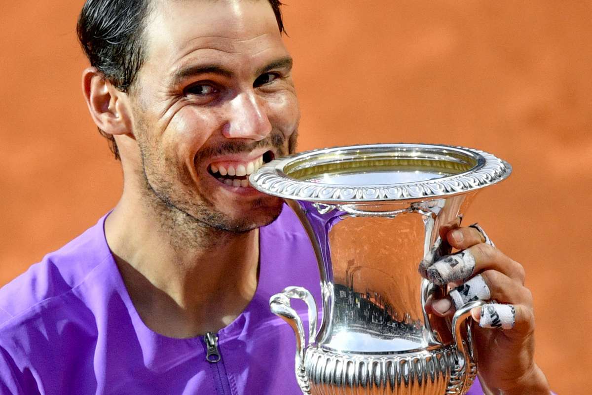 Roma Açıkta Rafael Nadal, Novak Djokovic devirdi ve 10. kez...