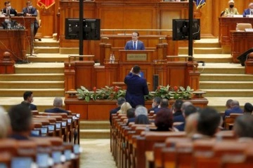 Romanya’da siyasi kriz: Hükümet düştü