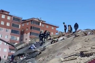Rus yardım ekipleri deprem bölgesinde