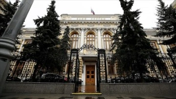 Rusya Merkez Bankası, ekonomide 'dip noktaya' 2022 sonunda ulaşmayı bekleniyor