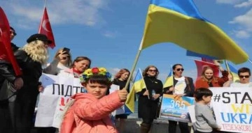 Rusya-Ukrayna savaşının 1. yılında Ukrayna’da hayatını kaybedenler anıldı