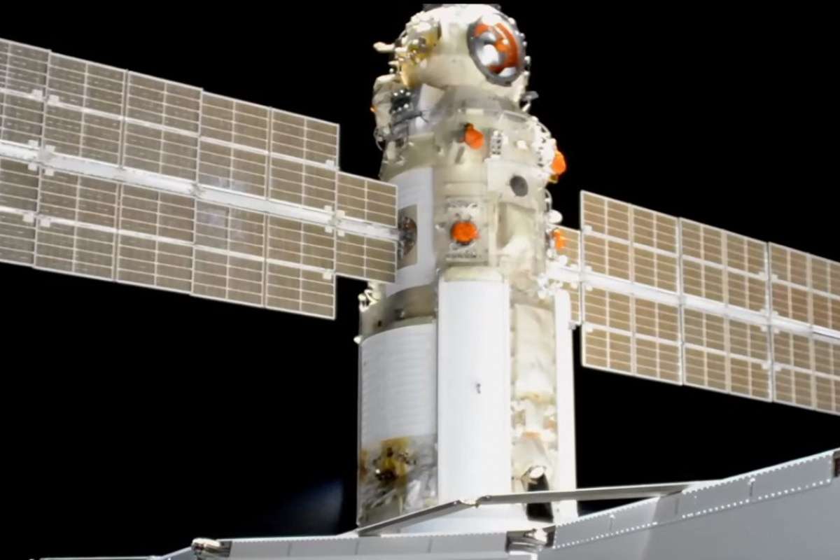 Rusya'nın Nauka modülü uluslararası uzay istasyonuna kenetlendi