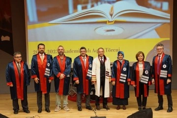 'Sadece mezun değil, d&uuml;nyaya değer katacak &ouml;ğrenciler yetiştiriyoruz'