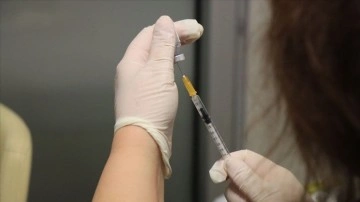 Sağlık Bakanlığından 'son kullanma tarihi geçmiş aşı' iddialarına ilişkin açıklama