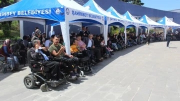 Şahinbey’den 131 engelliye akülü ve tekerlekli sandalye