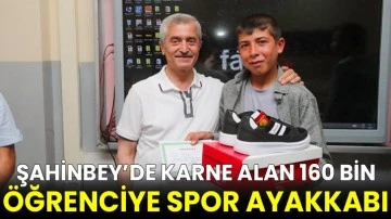Şahinbey’de karne alan 160 bin öğrenciye spor ayakkabı