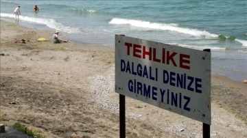 Sakarya'da "3 gün boyunca dalgalı denize girmeyin" uyarısı