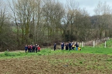 Sakarya&rsquo;da korkutan kaza: Kanala u&ccedil;an ara&ccedil; suya g&ouml;m&uuml;ld&uuml;