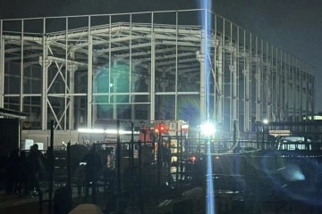 Sakarya’da traktör fabrikası sahasında çıkan yangın söndürüldü