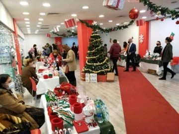 Salihli'de yeni yıl hediyeleri fuarı açıldı