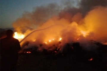 Samandağ'da çöp alanındaki yangın korkuttu
