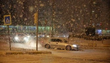Samsun-Ankara karayolu ulaşımına kar engeli