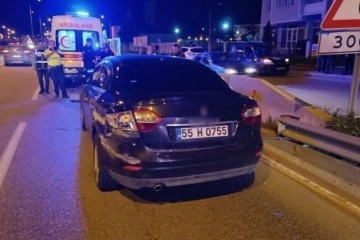 Samsun&rsquo;da kontrolden &ccedil;ıkan ara&ccedil; bariyerlere &ccedil;arptı: 3 yaralı