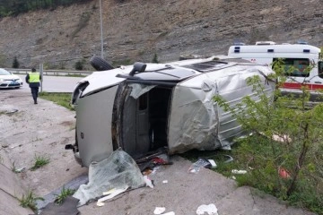 Samsun'da minibüs takla attı: 4 yaralı