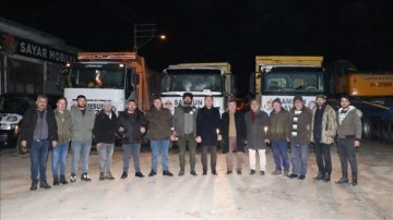 Samsun'dan 10 gönüllü iş makinesi operatörü araçlarla Elbistan'a gidiyor