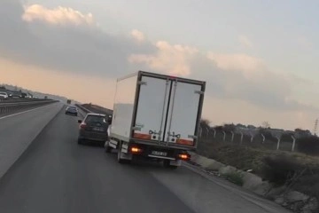 Sancaktepe'de trafik magandası kamyonetin önüne kırdı!
