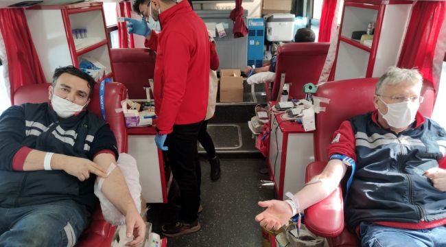 Sanko çalışanları kan bağışı yaptı