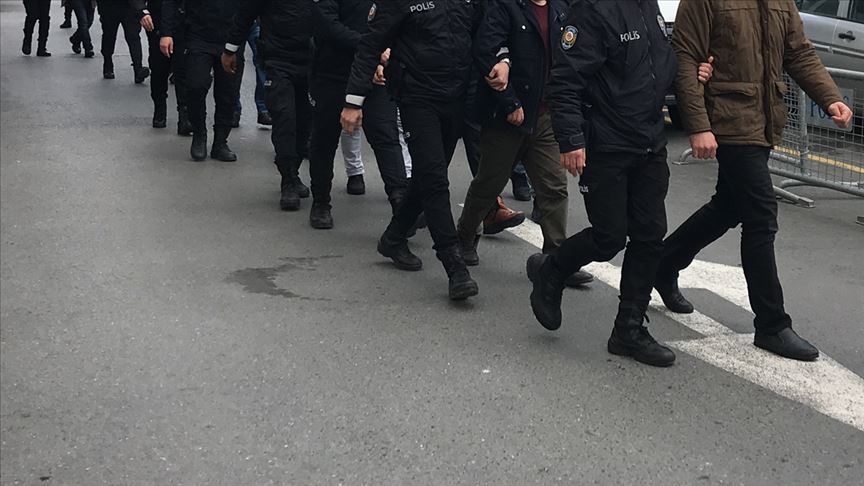 Şanlıurfa merkezli 13 ilde FETÖ'nün askeri yapılanmasına operasyon: 19 gözaltı