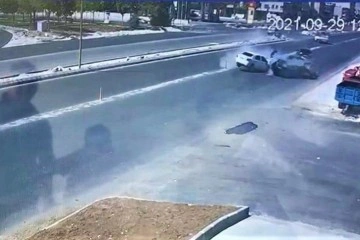 Şanlıurfa'da 6 kişinin yaralandığı kaza kamerada
