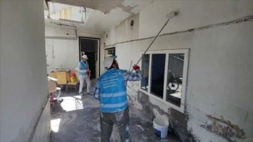 Şanlıurfa'da selden zarar gören evlerin içi boyanıyor