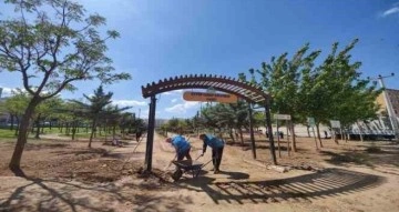 Şanlıurfa’da selden zarar gören parklar yenileniyor
