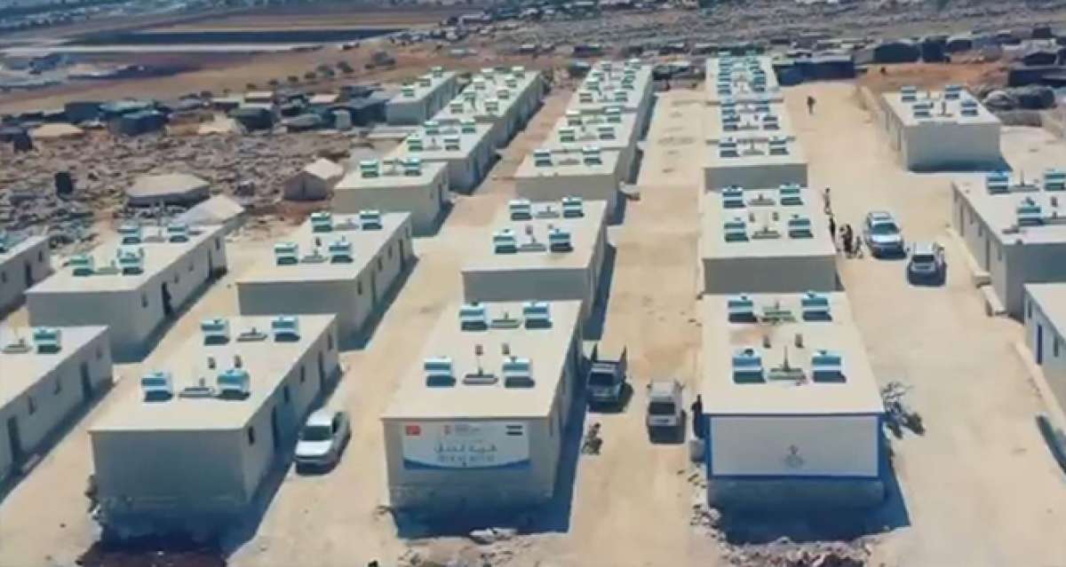 Şanlıurfalı hayırseverlerin desteği ile İdlib'de 90 ev yapılıyor