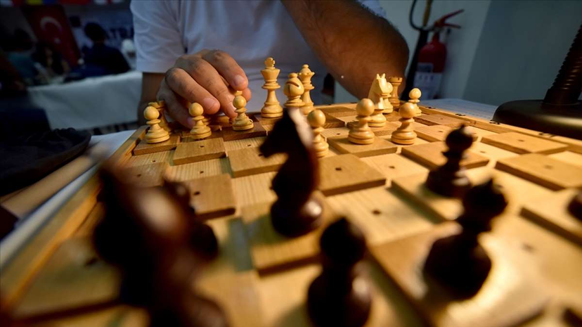 Satranç Dünya Kupası'nda Türkiye'yi 5 sporcu temsil edecek