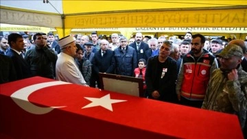 Şehit Piyade Sözleşmeli Er Öztürk Gaziantep'te son yolculuğuna uğurlandı