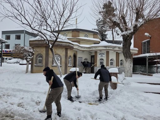 Şehitkamil'de camiler ibadete hazır
