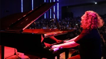 Şehitkamil'de Uluyhan Uğurlu'dan 19 Mayıs'a özel piyano resitali